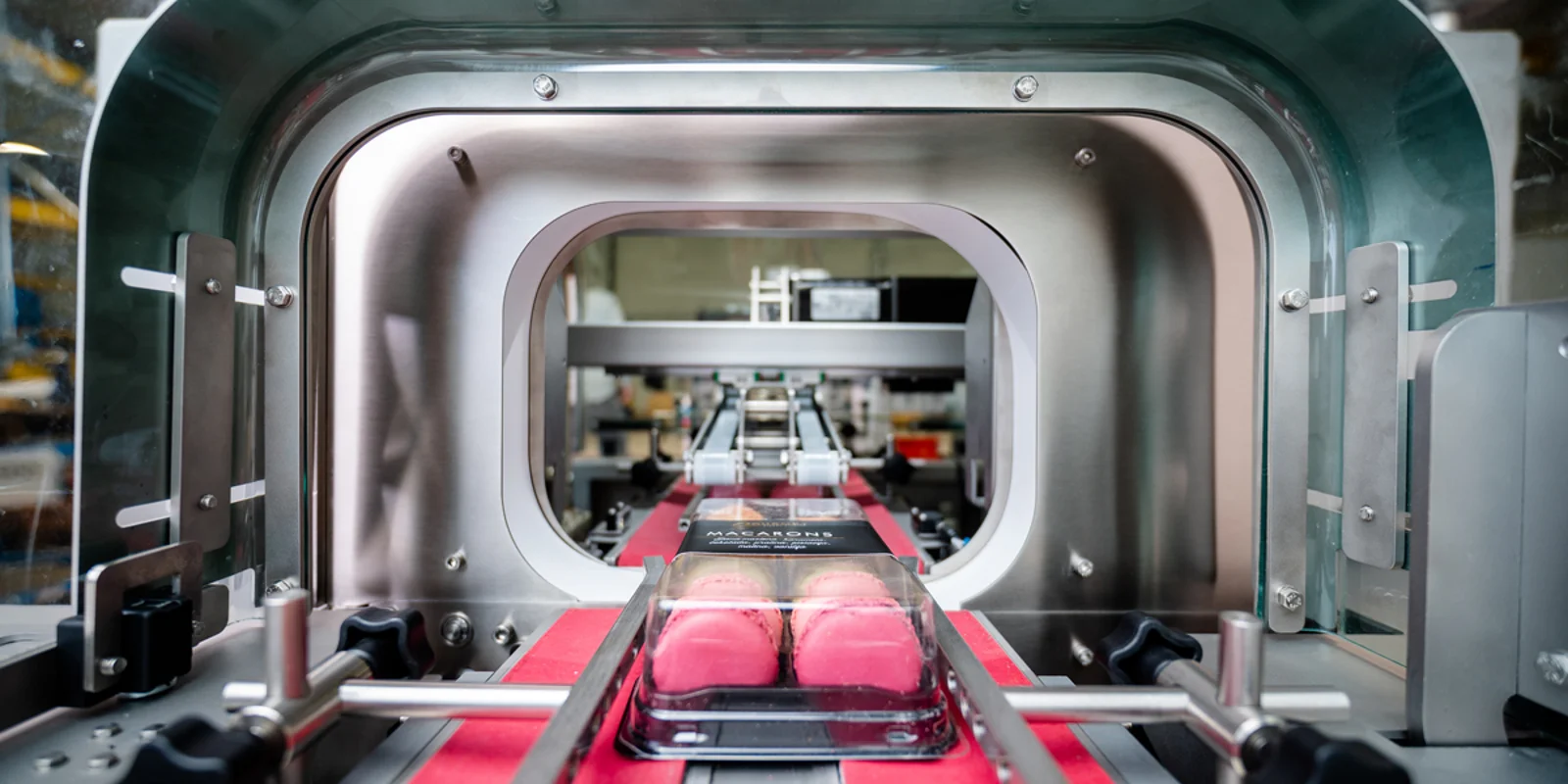 Macarons in banding machine Macarons in banding machine